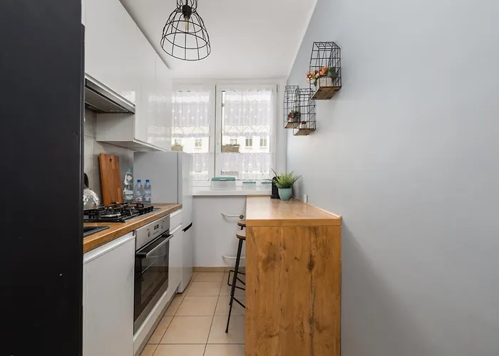 Wilaneska By Bookinghost *